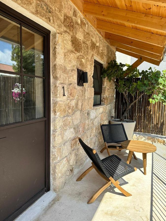 Hagafen Boutique Suites Zikhron Ya'akov Exterior foto